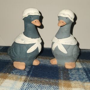 Vintage 1980's Charming Goose Ceramic Salt And Pepper Shakers
